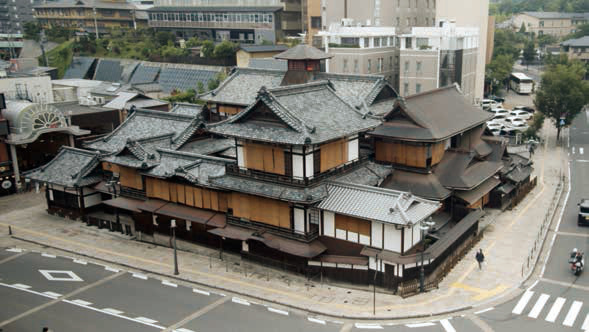 道後温泉本館